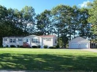 17 Walnut St, Milford, ME 04461