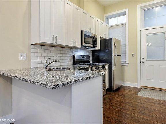 5th image of 1614 W Leland Ave #1R