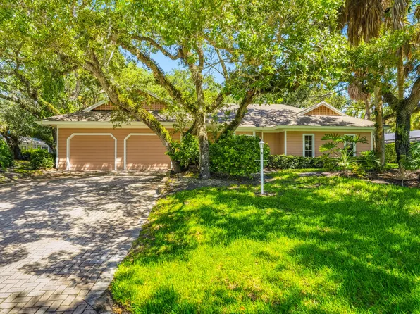 1027 Mangrove Lane, Vero Beach, FL 32963