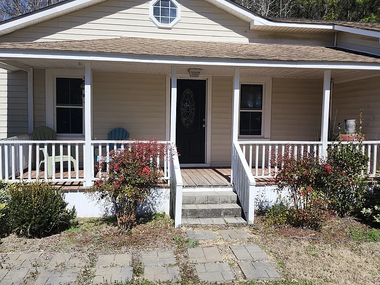 898 Main St — Photo 1