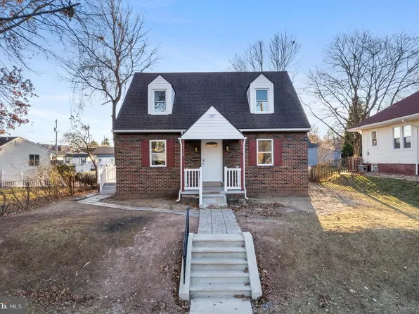 1110 W James St, Norristown, PA 19401