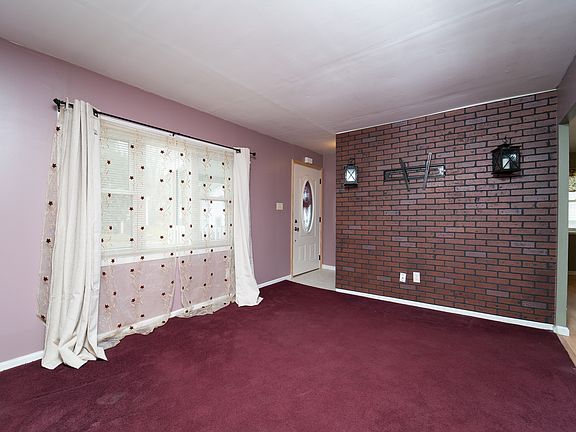 3rd image of 95 West St
