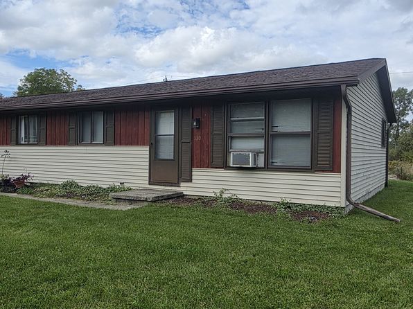 728-730 Ebbtide Pl, Sturgeon Bay, WI 54235 – 2-bedroom rental in Sturgeon Bay