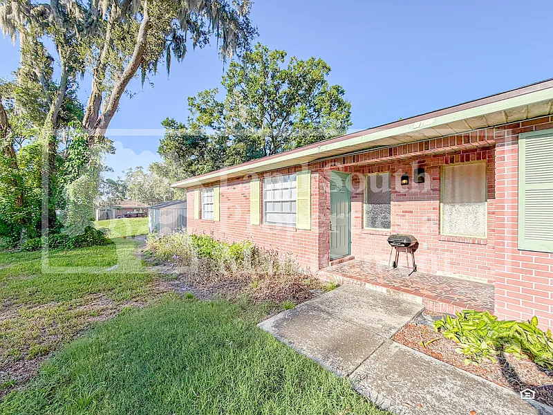 1 bed, 1.0 bath, 705 sqft, $1,200 — Photo 2