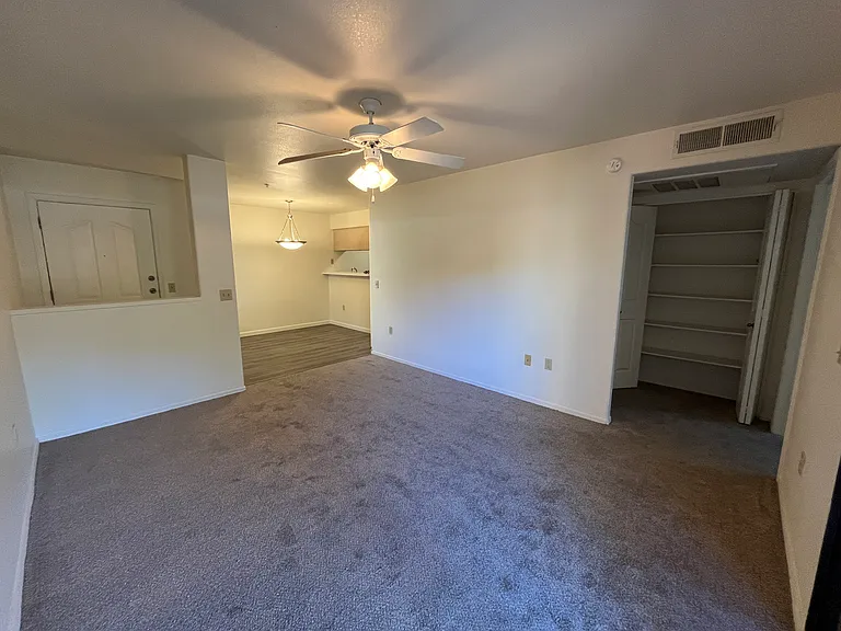 5751 N Kolb Rd #5105 — Photo 24