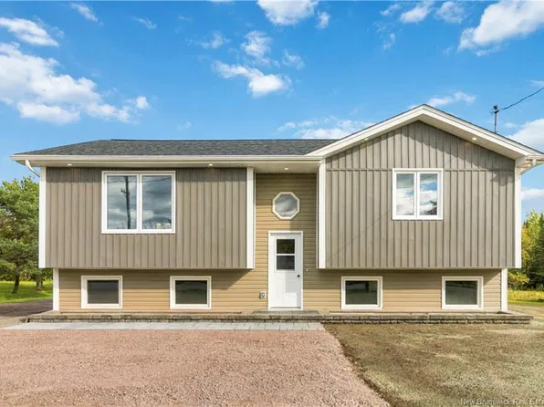 1081 Ohio Rd, Shediac, NB E4P 2J8