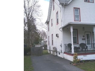 25 E Henry St, Palmyra, NJ 08065