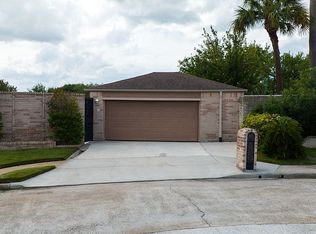 8335 Wind Veil Dr, Houston, TX 77040