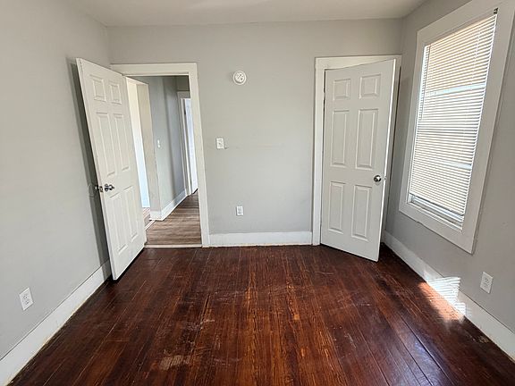 3rd image of 227 County Street 1