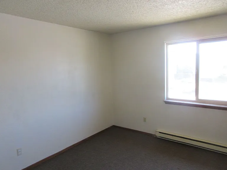 1433 Eagles Nest Cir #A — Photo 11