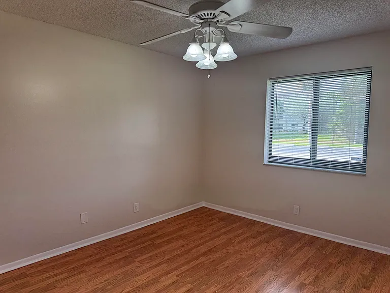 3710 N Pine Island Rd #122 — Photo 14