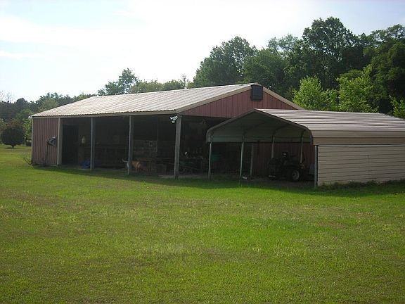 Barn, Stable, 2 Car/tractor Carport 