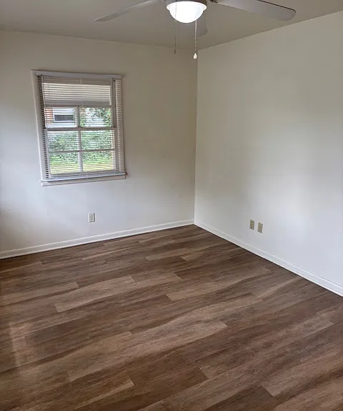 237 S Lewis St — Photo 3
