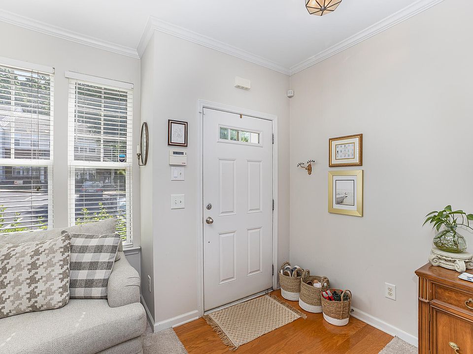 1st image of 4836 Sir Duncan Way