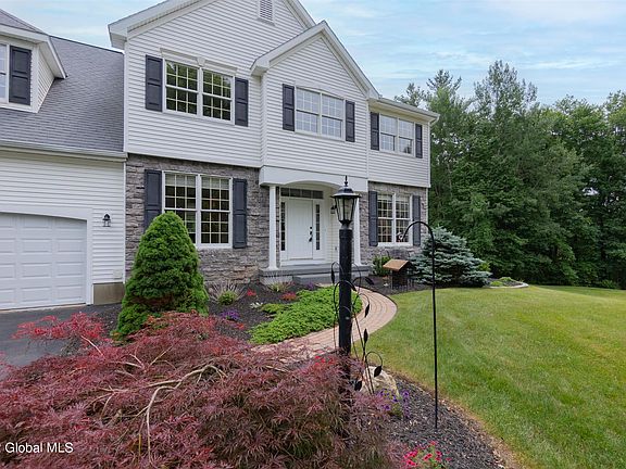 4th image of 79 Deer Run Holw
