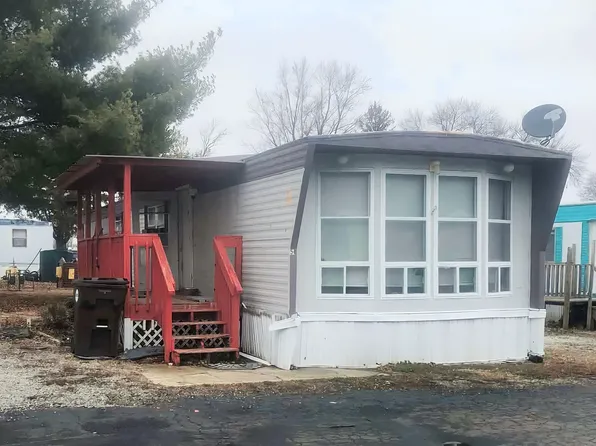 54 Mahoning Ave, Rantoul, IL 61866