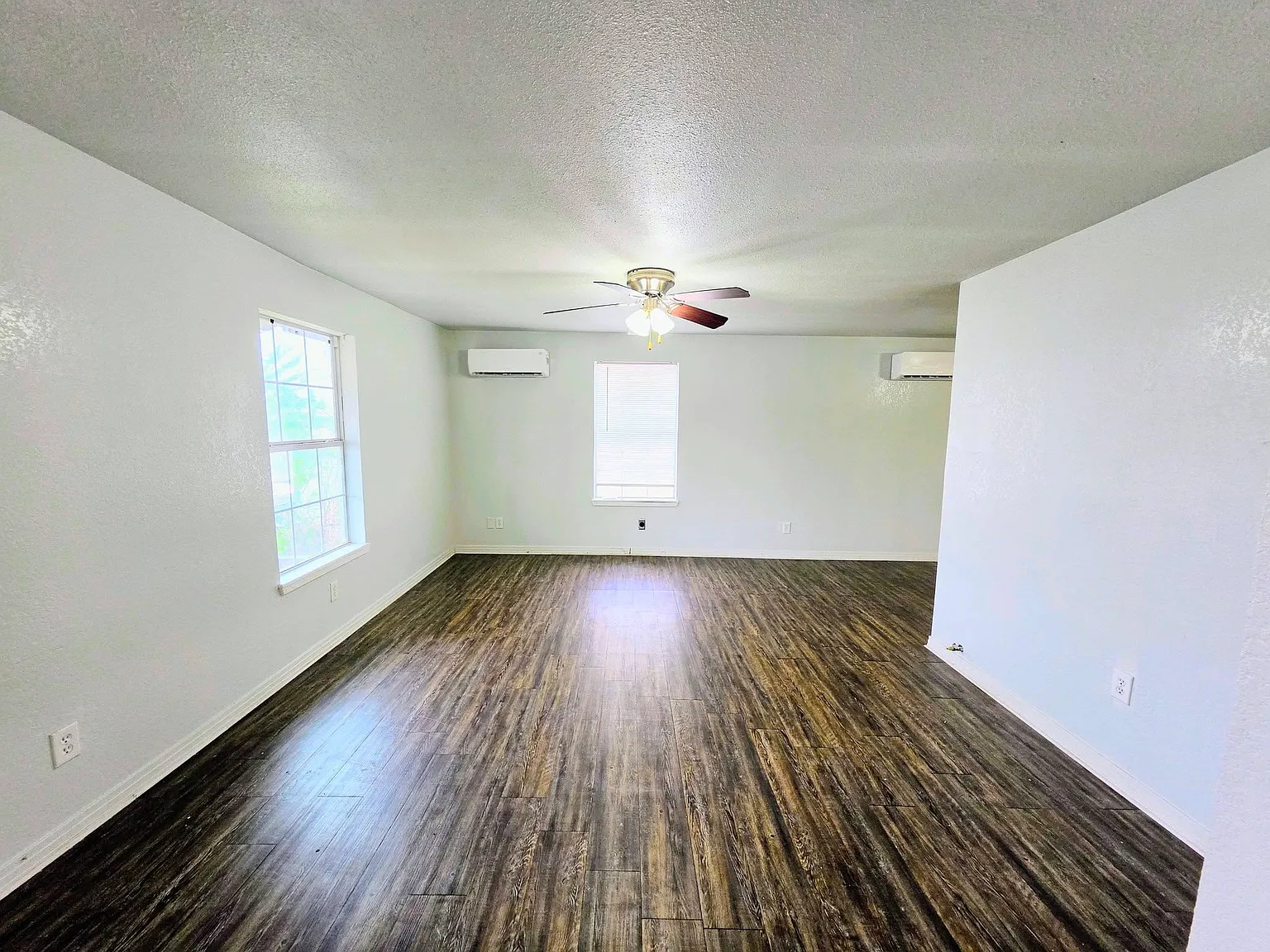 2 bed, 1500 sqft, $1,250 — Photo 4