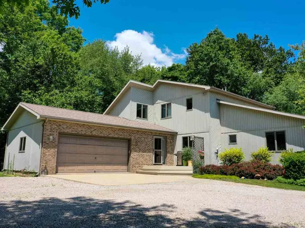 510 S Union St, Martinsville, IL 62442