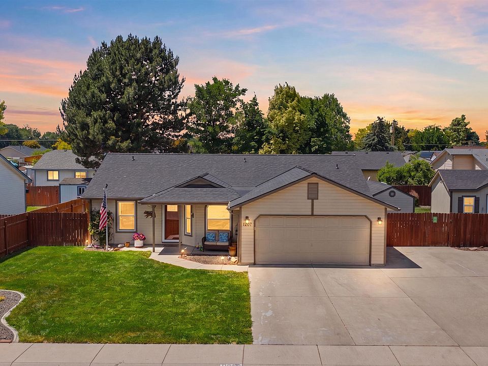 1st image of 1207 Syringa Pl