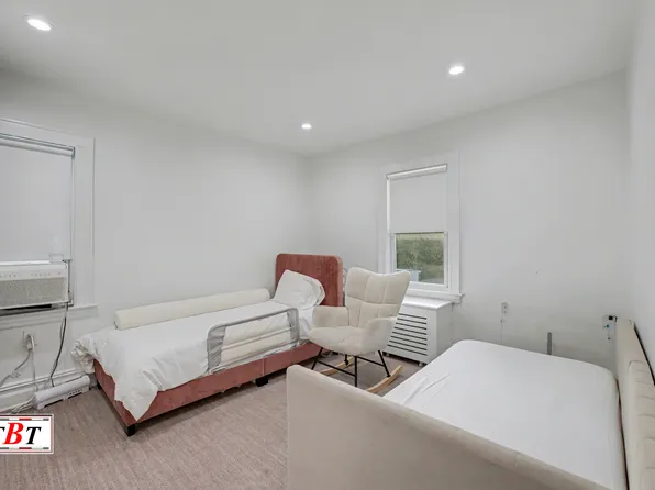 1836 East 27th Street image 19 of 34