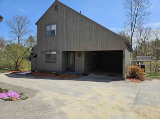 48 Coburn Woods, Nashua, NH 03063