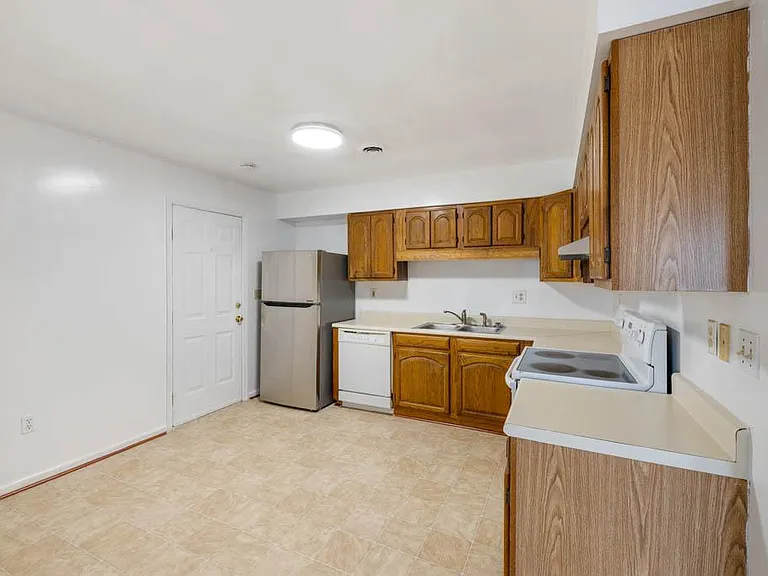 141 A View Ave — Photo 24