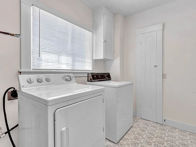 1524 Sutter St — Photo 2