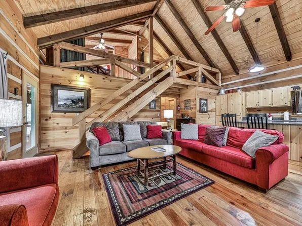 245 Weeks Creek Rd, Blue Ridge, GA 30513