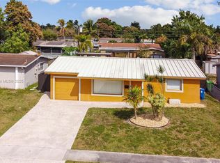 6541 NW 24th St, Sunrise, FL 33313