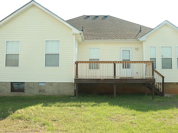 2nd image of 303 Chalet Cir