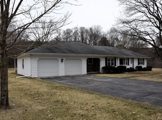 36 Center Rd, Dudley, MA 01571