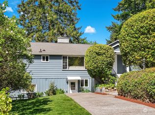 2726 NE 95th St, Seattle, WA 98115