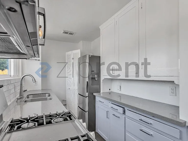 5737 Claremont Ave — Photo 18