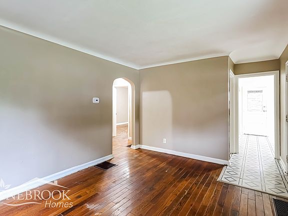3rd image of 6020 Mayflower Ave