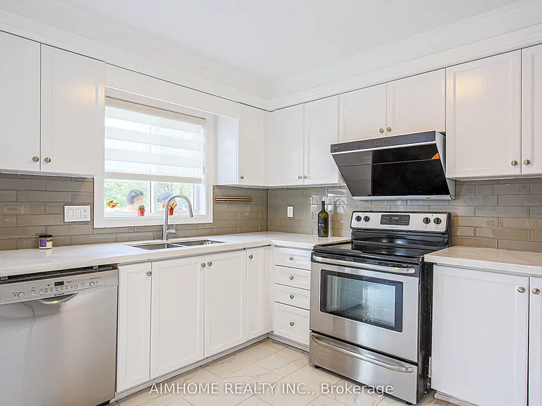 6401 Saratoga Way — Photo 12