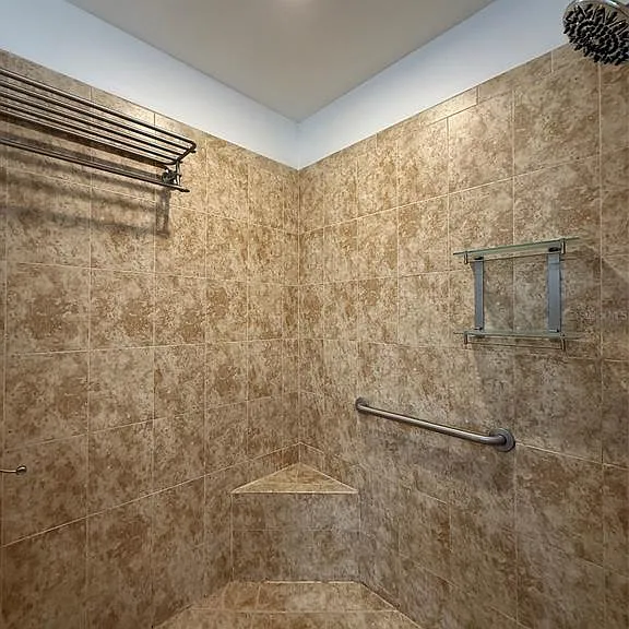 5116 Melbourne St #B-204 — Photo 19
