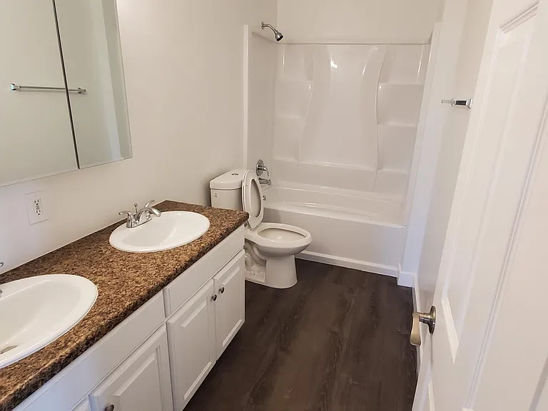 5771 La Jolla Blvd — Photo 9