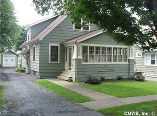 222 Ridgewood Dr, Syracuse, NY 13206