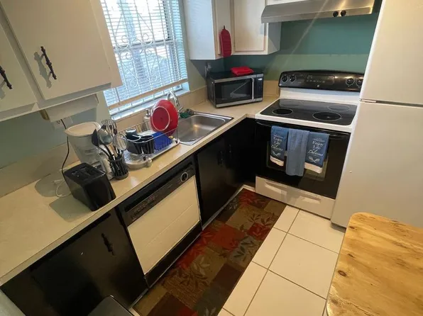 4191 NW 26th St APT 172, Lauderhill, FL 33313