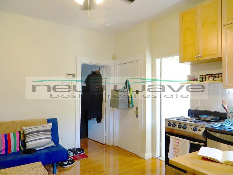 1 bed, 550 sqft, $3,400 — Photo 3