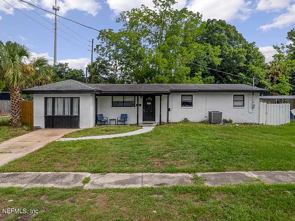 3rd image of 7805 ELVIA Drive