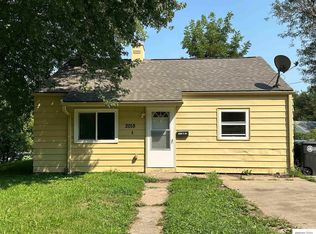 2015 N 37th St, Omaha, NE 68111