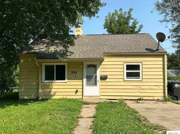 2015 N 37th St, Omaha, NE 68111