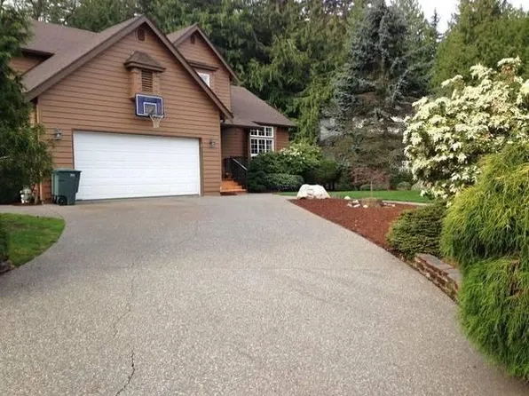 2484 Autumnwood Ct, Bellingham, WA 98229