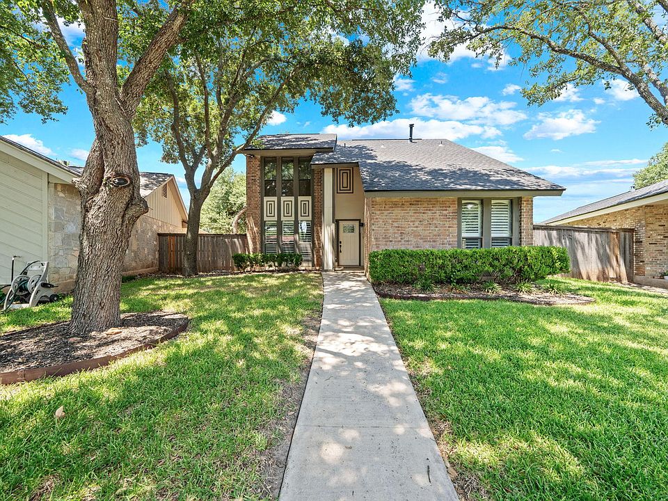 1st image of 2315 Shady Crest Cir