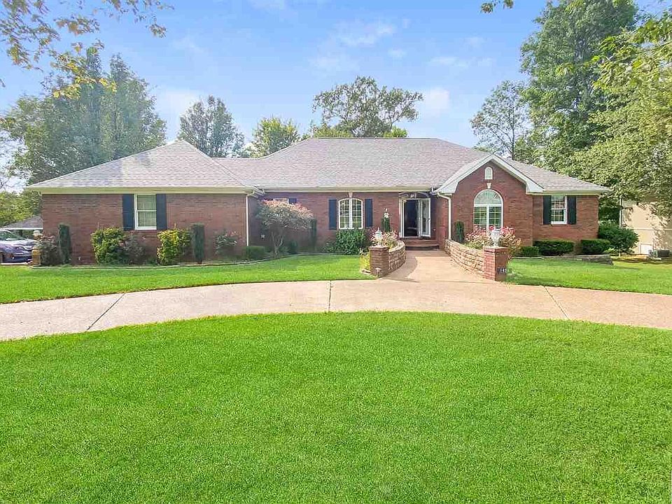 1st image of 1404 Oak Hill Dr