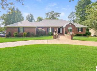 1404 Oak Hill Dr, Murray, KY 42071