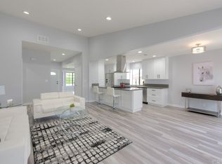 18136 Arminta St, Reseda, CA 91335