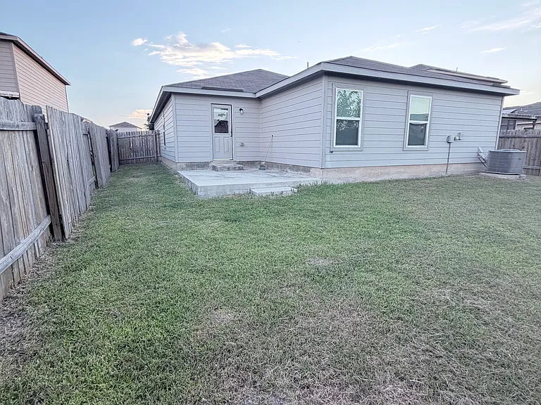 108 Bridges Ln — Photo 13