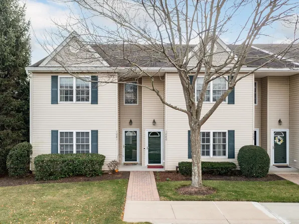 1080 Savoy Drive, Melville, NY 11747